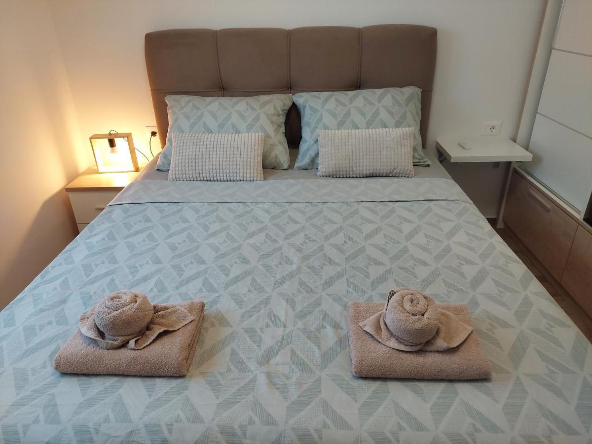 Valux Apartman Pula Ngoại thất bức ảnh